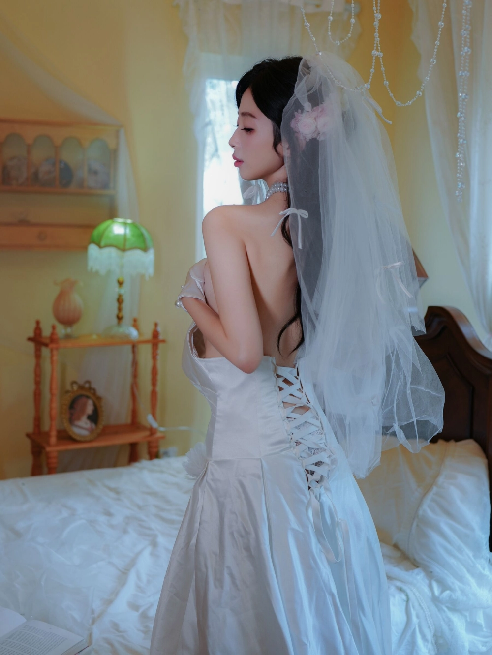 Ảnh gái nước ngoài mặc bikini toát lên vẻ đẹp sexy bốc lửa đầy sức hút