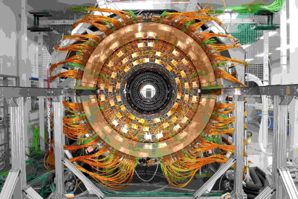 Mô phỏng hạt Higgs và máy gia tốc hạt Large Hadron Collider trong thí nghiệm